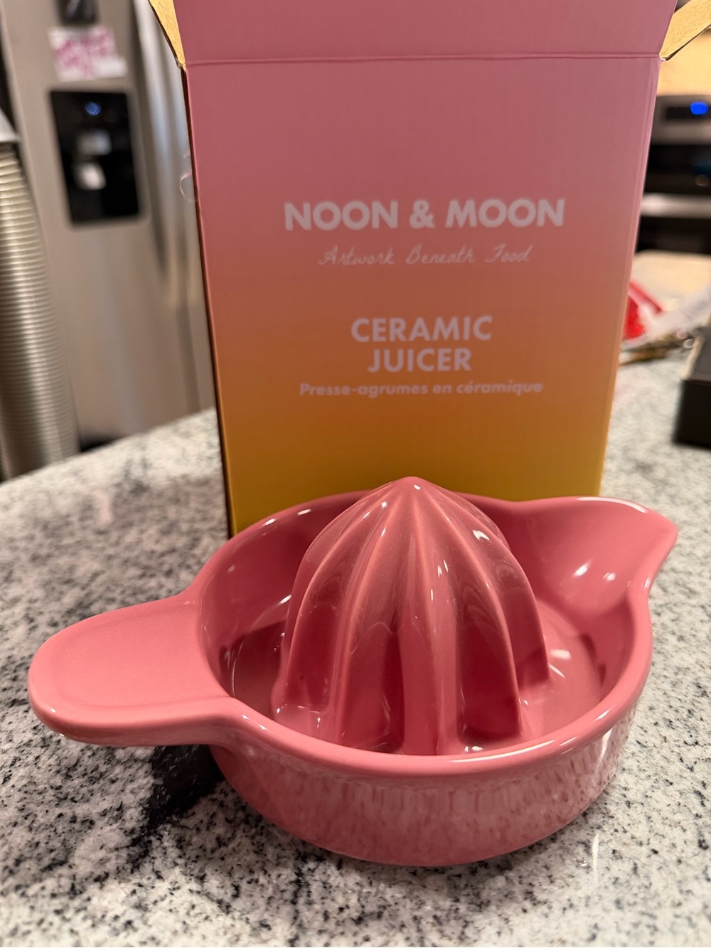 Pink Ceramic Citrus Juicer - Compact Home Dining Juicer